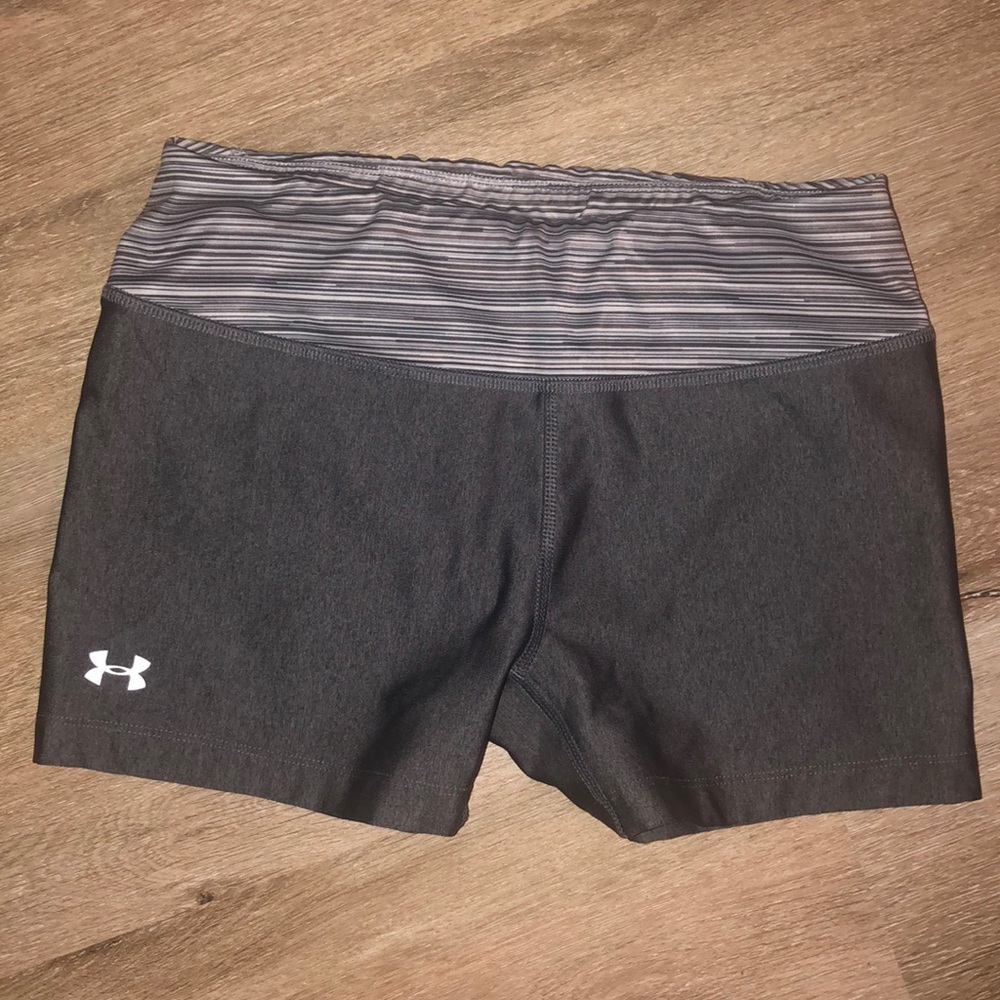 Under armor shorts EUC
